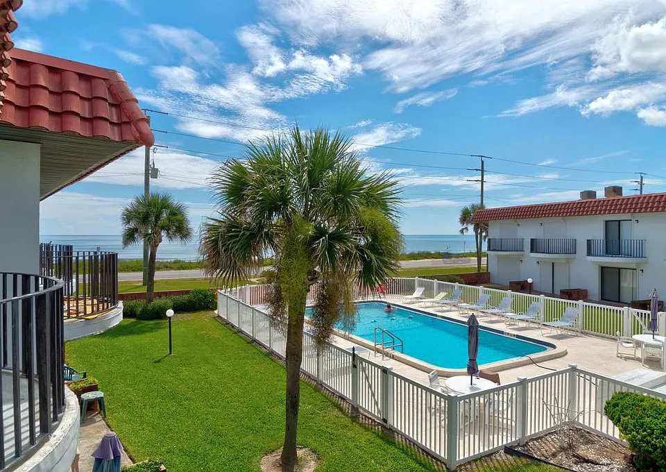 3900 S Ocean Shore Blvd #16