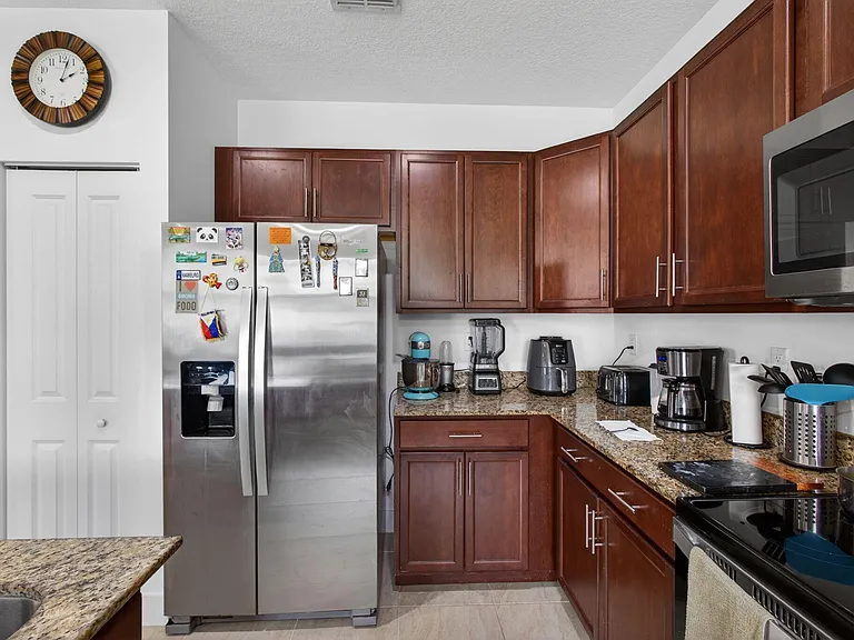 4009 Sequoia Pl — Photo 70