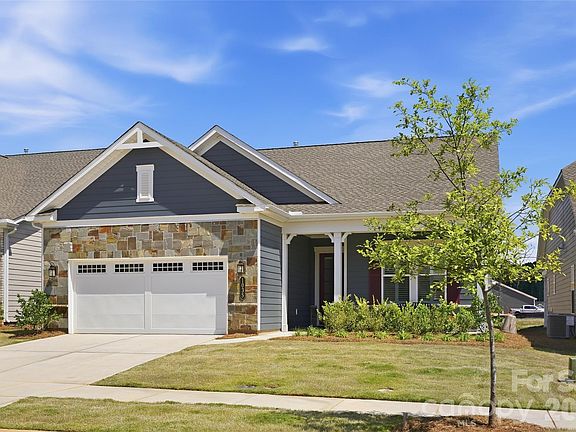 2nd image of 1035 Rabbit Hill Ln