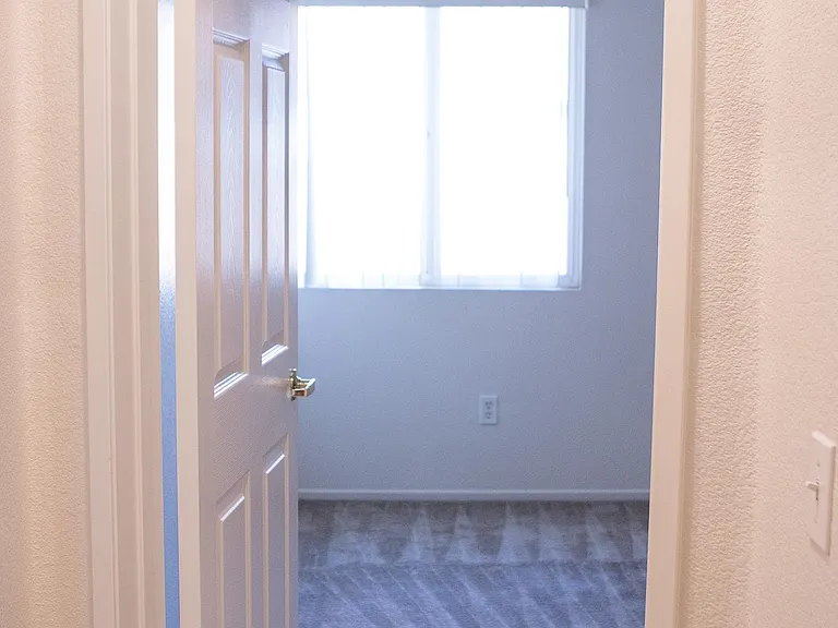 1st floor bedroom (across from bathroom)