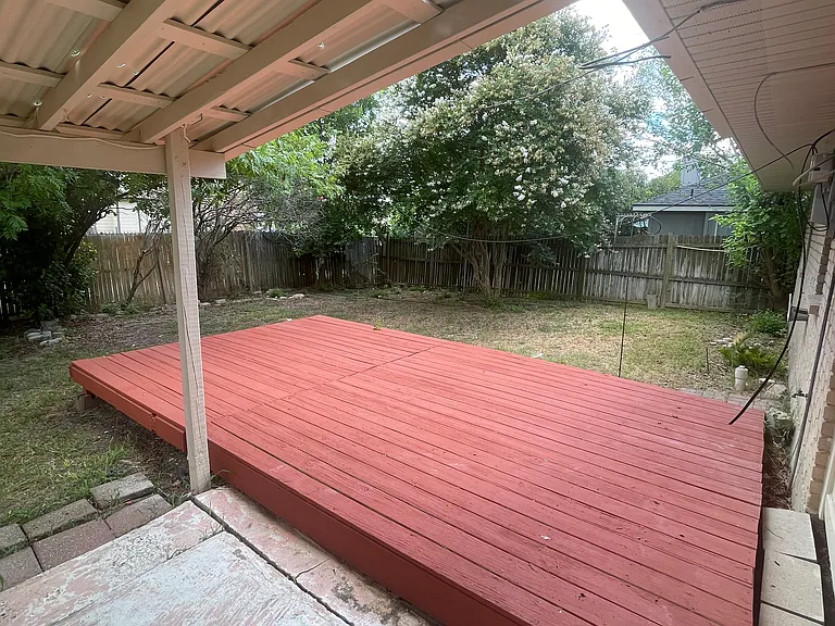 4221 Longhorn Trl — Photo 5
