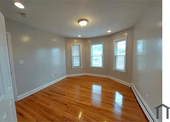 782 Morton St #3 — Photo 7