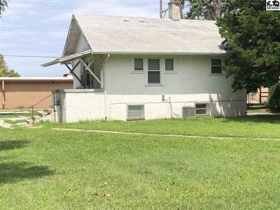 410 W 1st Ave, Hutchinson, KS, 67501