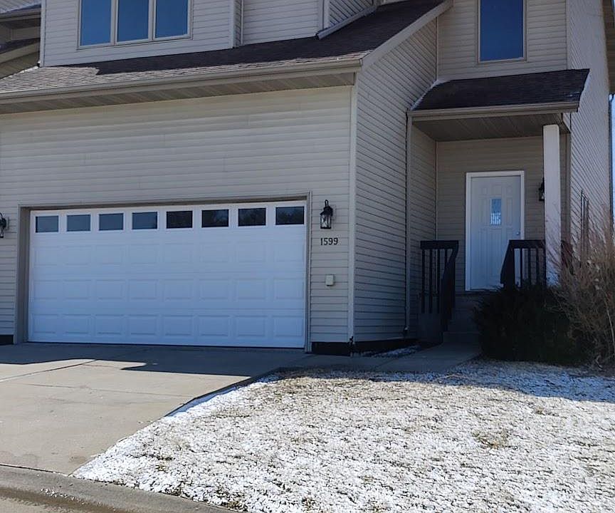 1st image of 1599 Ponds Edge Ct