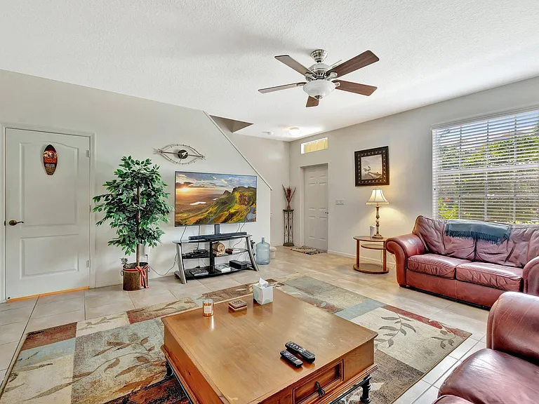 2061 SE Glen Ridge Dr — Photo 5