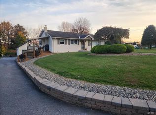 4363 3rd St, Walnutport, PA 18088