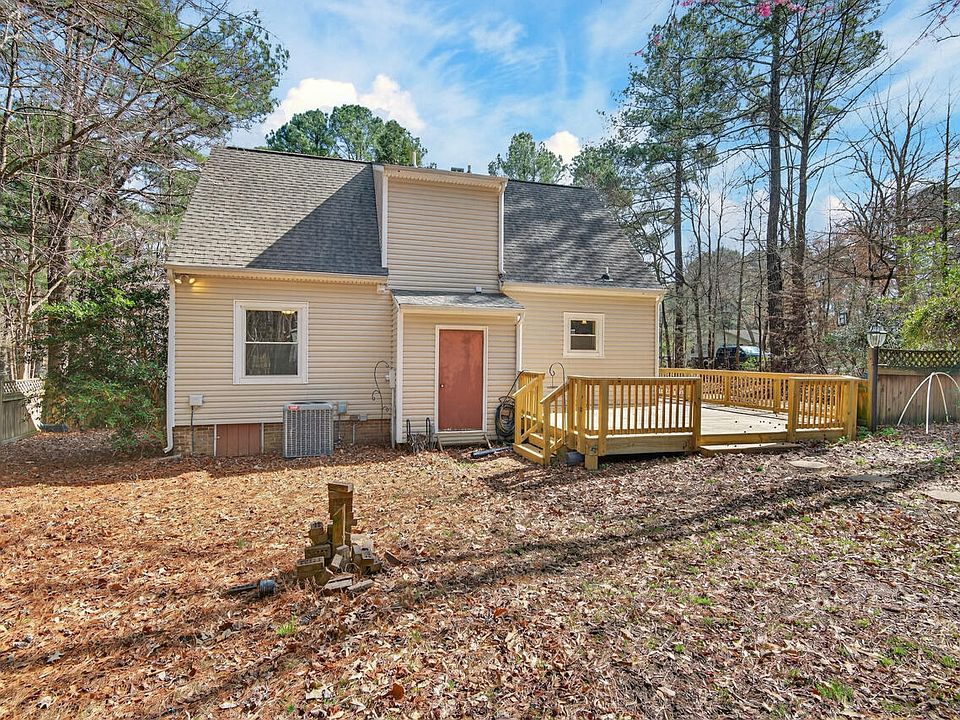 1st image of 9 Drakesway Ct