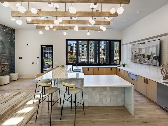 5th image of 2651 Satellite Blvd #90