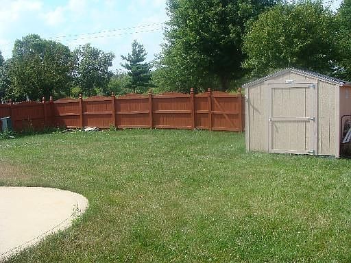 3rd image of 521 Ryegrass Ct