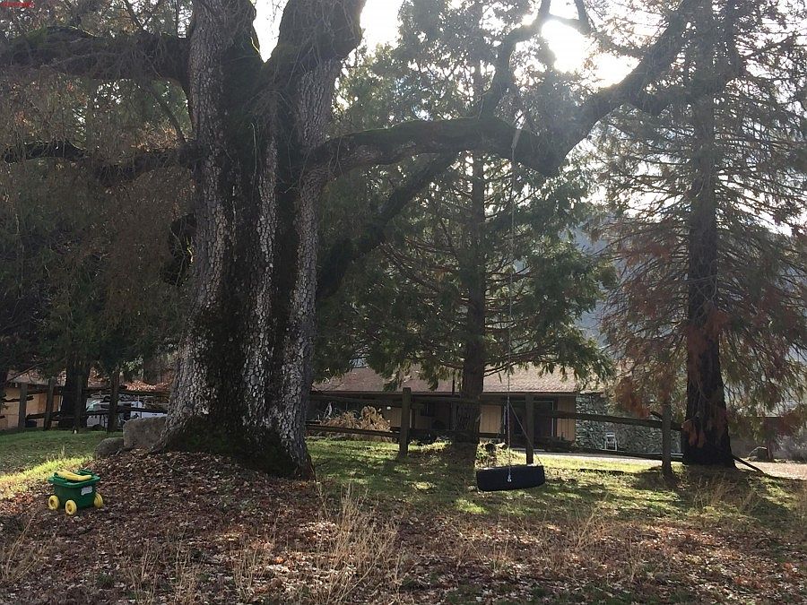 2nd image of 45100 Indian Rock Rd