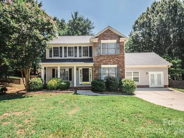 4456 Alexander Hill Ct, Harrisburg, NC 28075