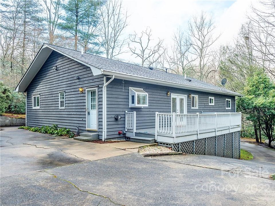 1st image of 449 Holiday Dr