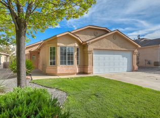 728 Autumn Meadows Dr NE, Rio Rancho, NM 87144