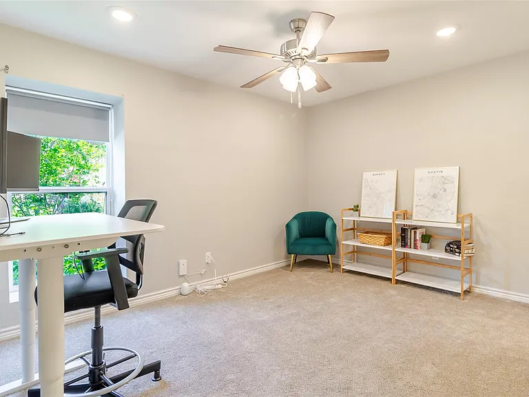 6915 Ten Oaks Cir — Photo 16