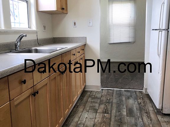 5th image of 3565 Fairmount Ave