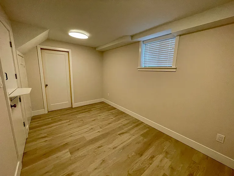 7605 Sunset Cir W — Photo 19