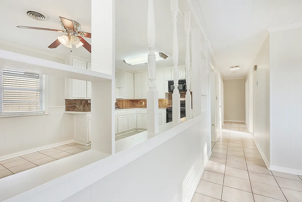 8132 Hubert Dupuy St — Photo 4