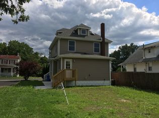 39 E Center St, Clayton, NJ 08312