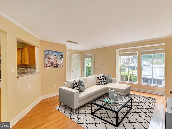 5th image of 9193 Cardinal Forest Ln #11
