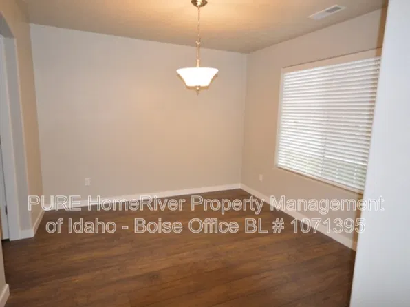 629 N Manship Ave, Meridian, ID 83642
