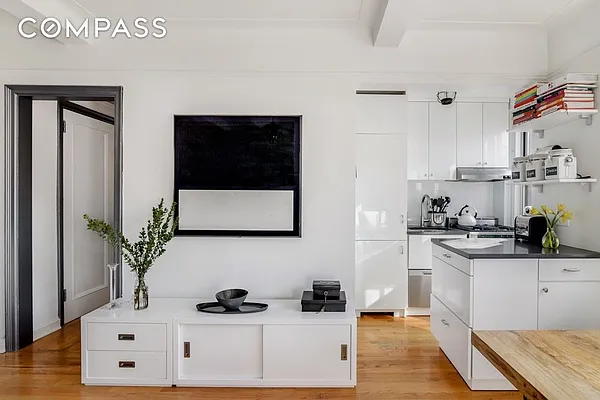 Sold by Compass | media 16