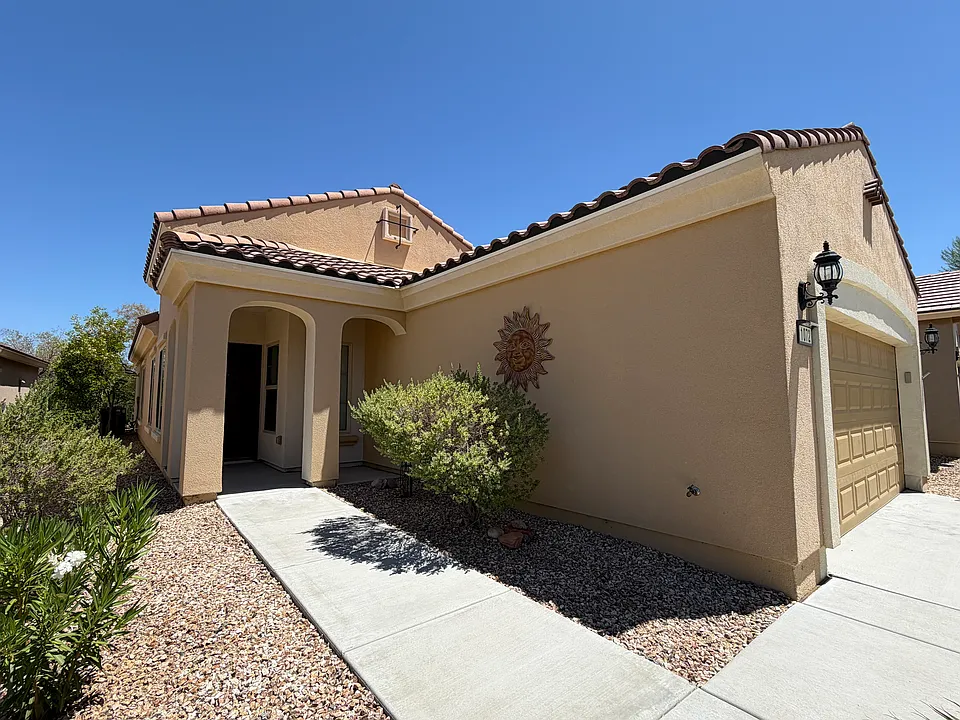 1072 Bunkhouse Ct