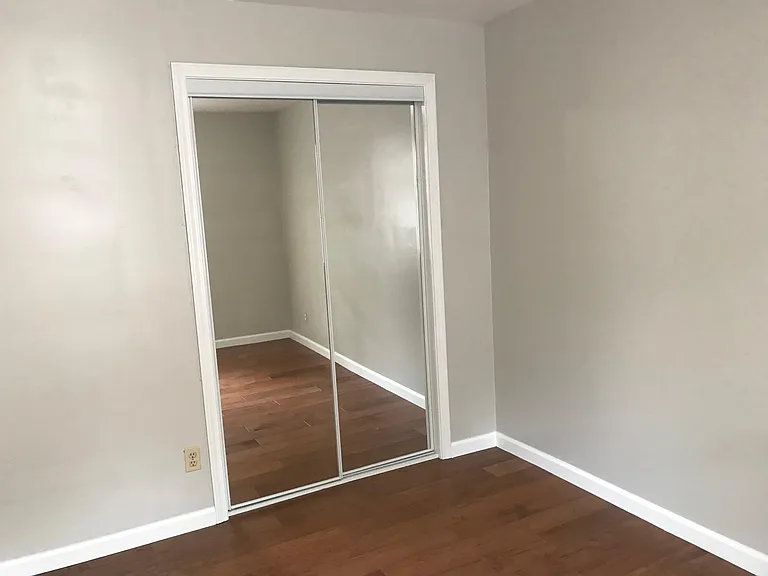 518 Nash St #4 — Photo 5