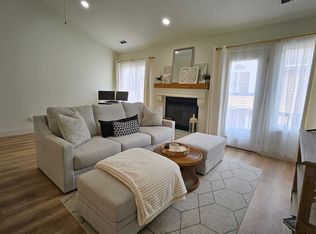 2316 Starfish Rd APT 301, Virginia Beach, VA 23451