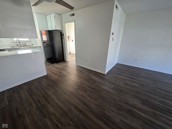 5th image of 3809 Biscayne Rd