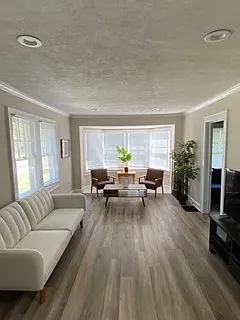 2 bed, 2.0 bath, 1330 sqft, $1,995 — Photo 2
