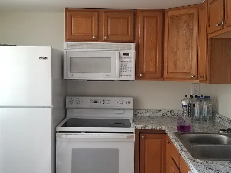 Plenty of storage - lazy susan