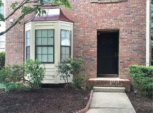 1019 Travelers Trl, Saddle River, GA 07458