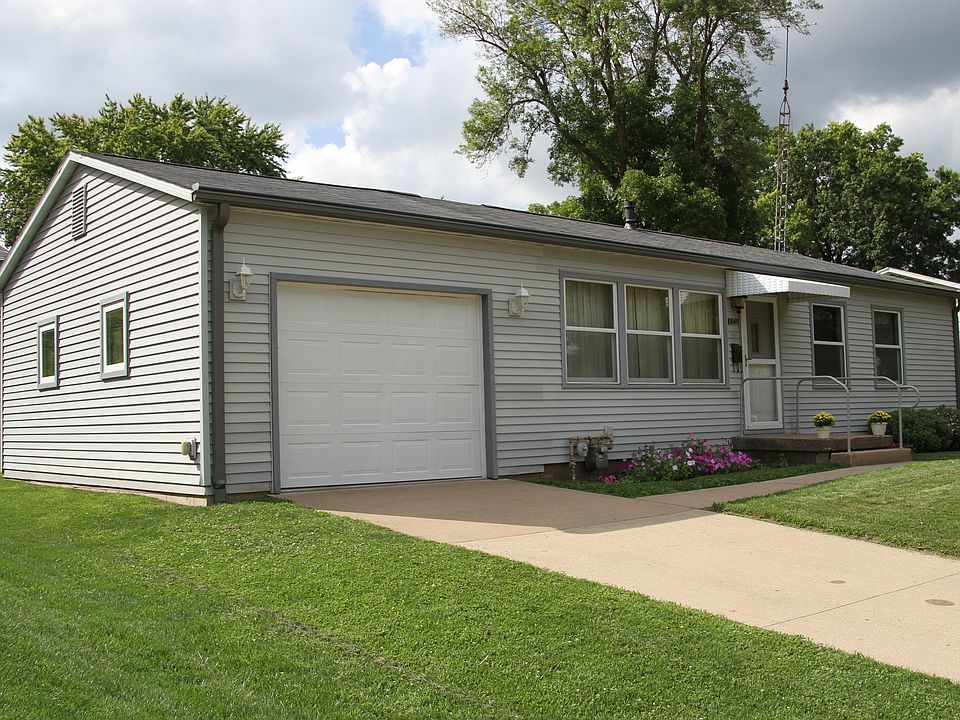 1st image of 2345 Evergreen Dr