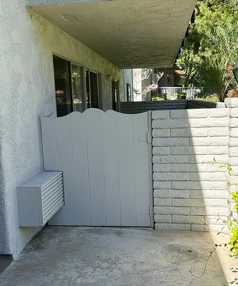 Via Puerta — Photo 9