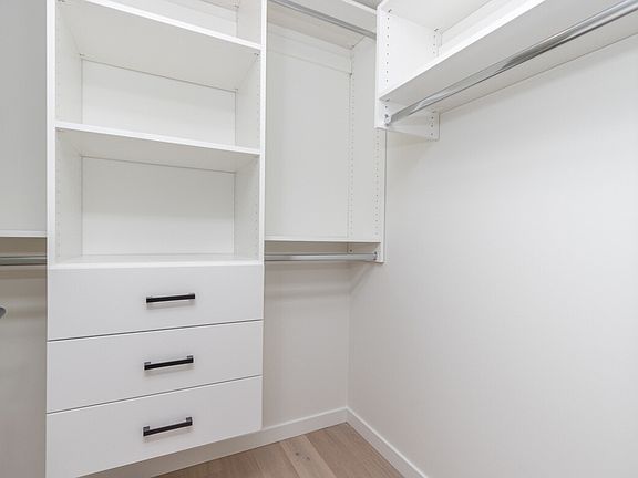 3rd image of 528 E 2nd St #32