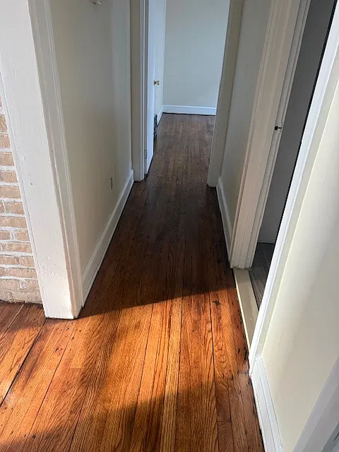 3 bed, 1200 sqft, $1,900 — Photo 1