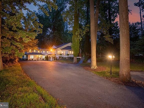 3rd image of 2701 Olney Sandy Spring Rd
