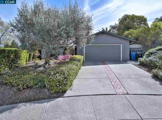 40 Heritage Ct, Walnut Creek, CA 94597