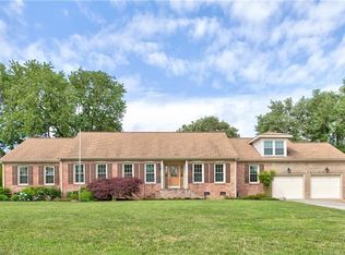 1372 Sir Richard Rd, Virginia Beach, VA 23455