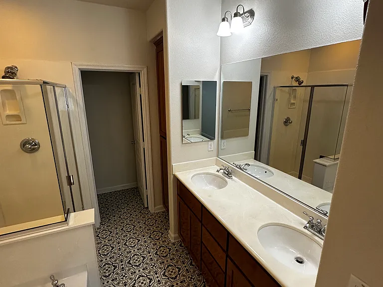 25502 Huntwood Ave — Photo 35