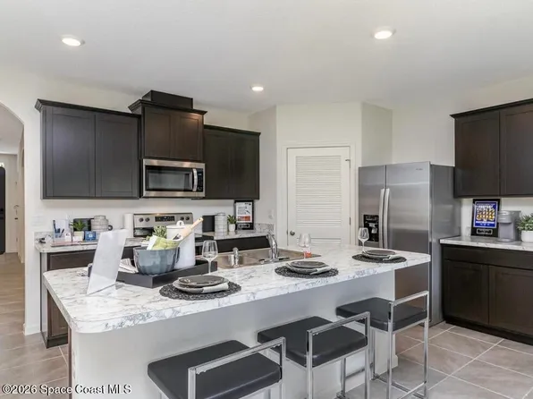 1306 Glendale Ave NW, Palm Bay, FL 32907