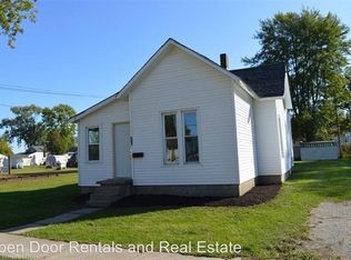 136 W Cherry St, Butler, IN 46721