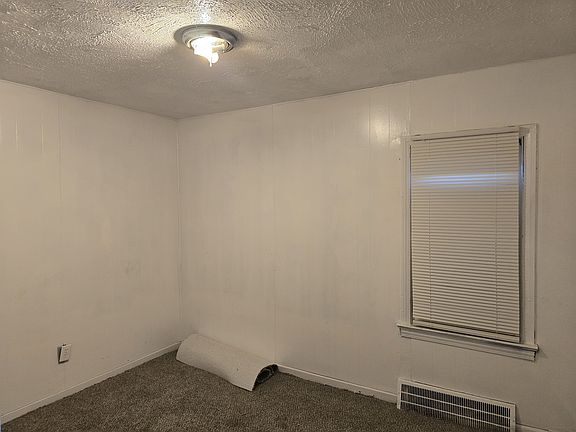 5th image of 10031 Sorrento Ave