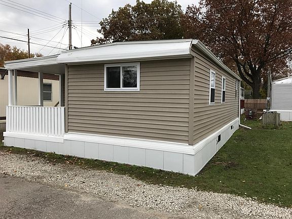 Exterior Front Right