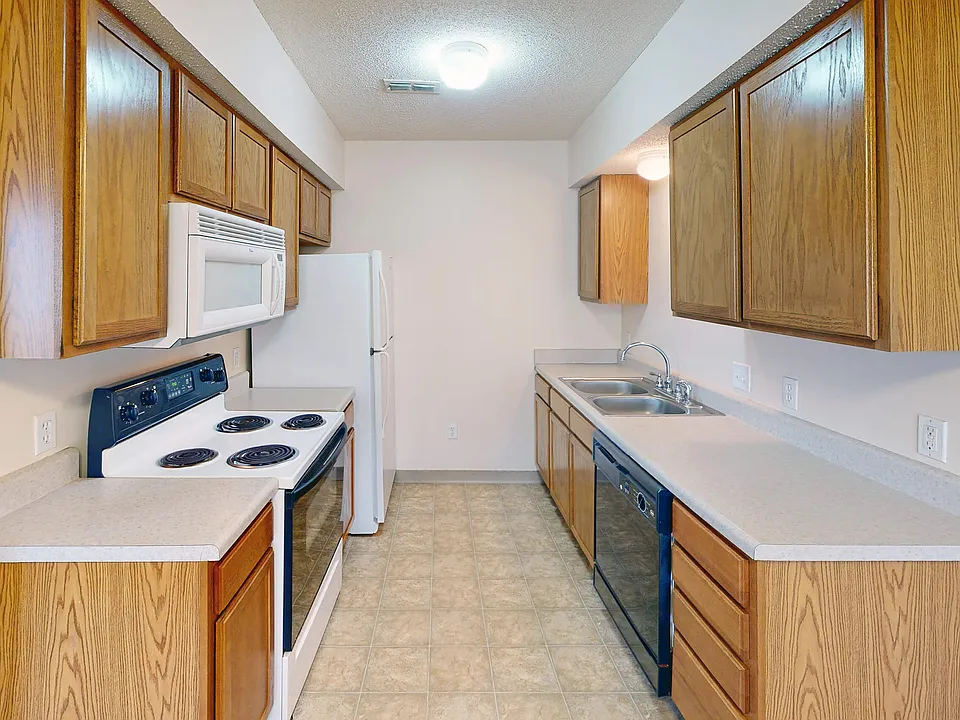 Ridgeport Apartments and Townhomes