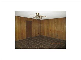 3rd image of 4600 Hellas Dr