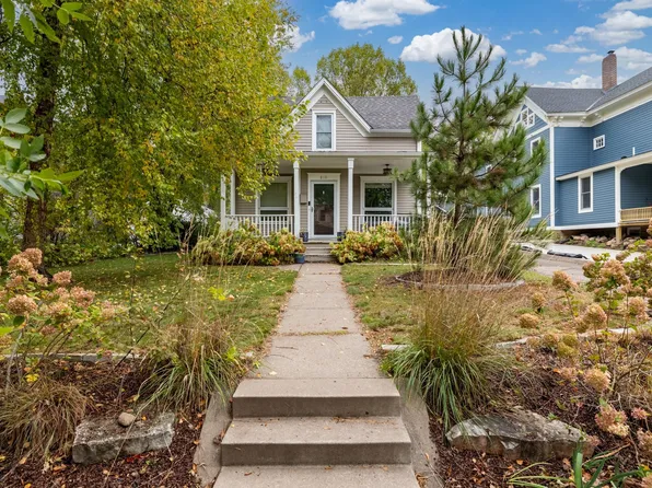 810 6th St, Hudson, WI 54016