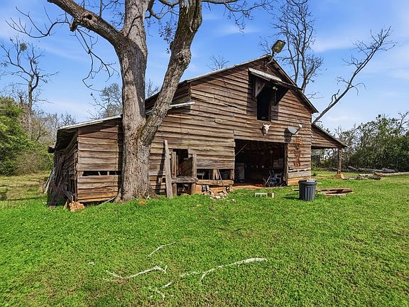 4th image of 204 Linden Rd