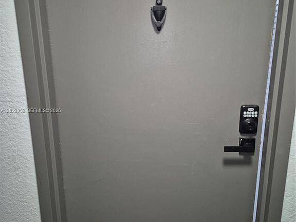 4th image of 16565 NE 26th Ave APT 2E