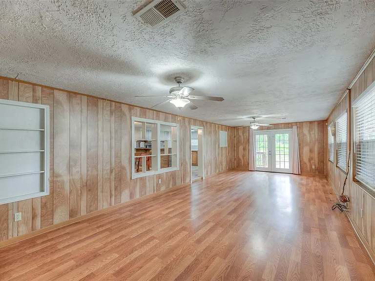 104 W Paradise Dr — Photo 4
